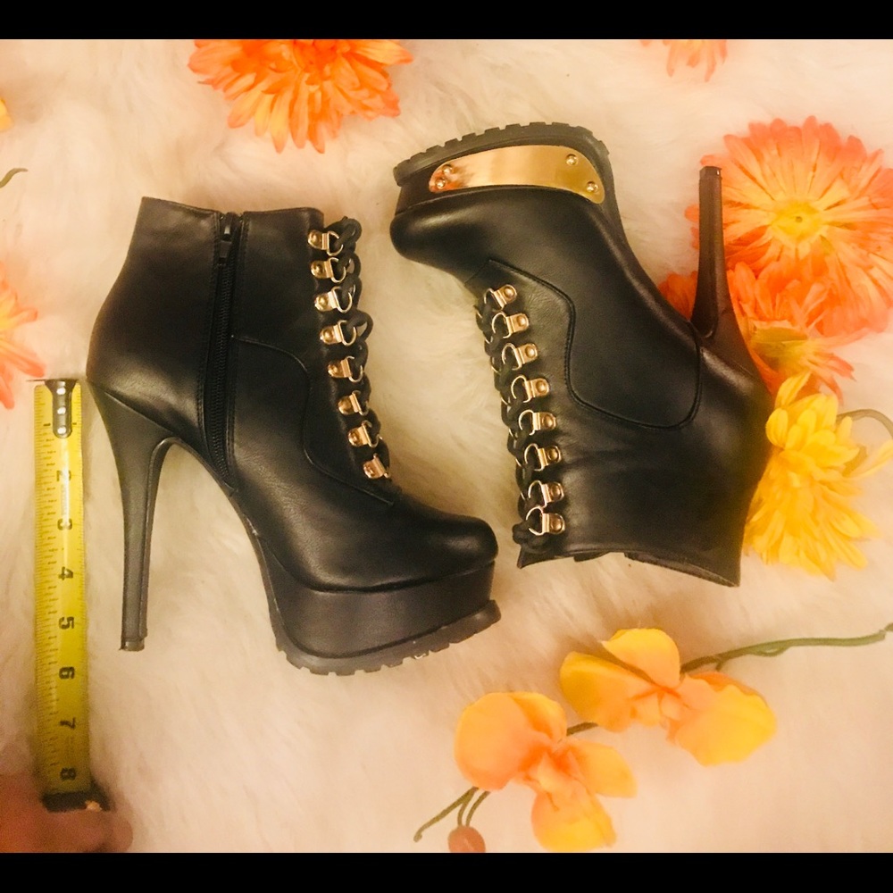 City Snappers Booties - Picture 6 of 6